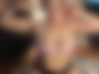 MizLuxxey's Live Sex Cam Show