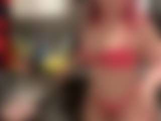 Live cam show with MizLuxxey - Green Eyes on studioflirtlive.com