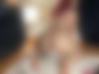 MizLuxxey's Live Sex Cam Show