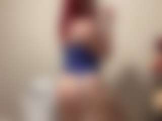 MizLuxxey's Live Sex Cam Show