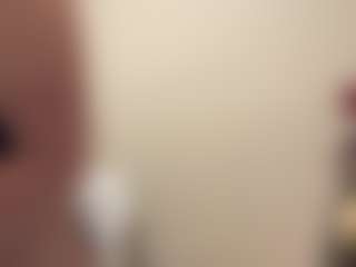 MizLuxxey's Live Sex Cam Show