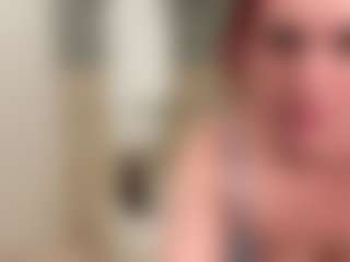 MizLuxxey's Live Sex Cam Show