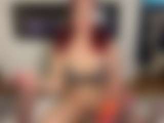 MizLuxxey's Live Sex Cam Show