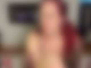 MizLuxxey's Live Sex Cam Show