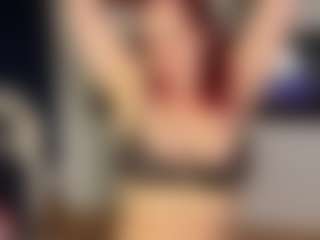MizLuxxey's Live Sex Cam Show