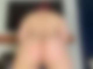 MizLuxxey's Live Sex Cam Show