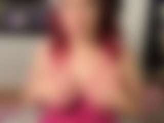 MizLuxxey's Live Sex Cam Show