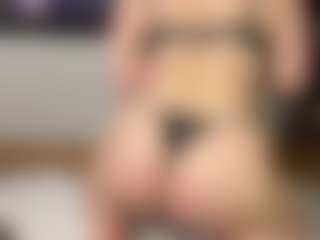 MizLuxxey's Live Sex Cam Show