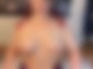 MizLuxxey's Live Sex Cam Show