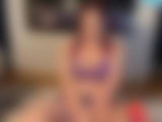 MizLuxxey's Live Sex Cam Show