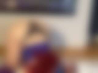 MizLuxxey's Live Sex Cam Show