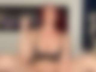 MizLuxxey's Live Sex Cam Show