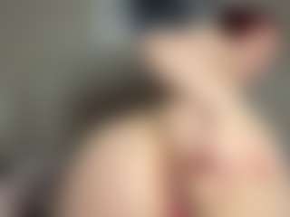 MizLuxxey's Live Sex Cam Show