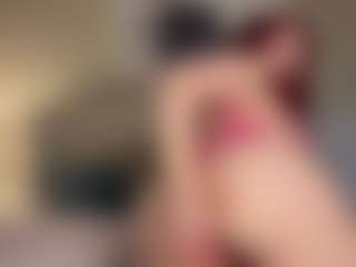 MizLuxxey's Live Sex Cam Show