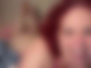 MizLuxxey's Live Sex Cam Show