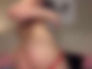MizLuxxey's Live Sex Cam Show