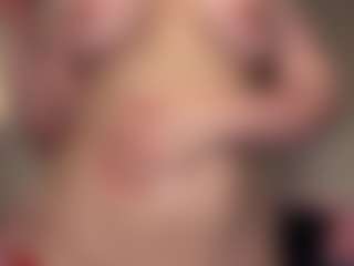 MizLuxxey's Live Sex Cam Show
