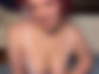 MizLuxxey's Live Sex Cam Show
