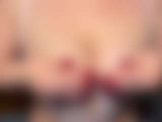 MizLuxxey's Live Sex Cam Show