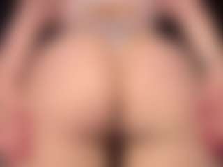 MizLuxxey's Live Sex Cam Show