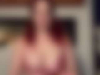 MizLuxxey's Live Sex Cam Show