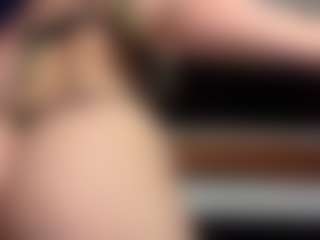 MizLuxxey's Live Sex Cam Show