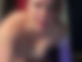 MizLuxxey's Live Sex Cam Show