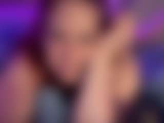 MizLuxxey's Live Sex Cam Show