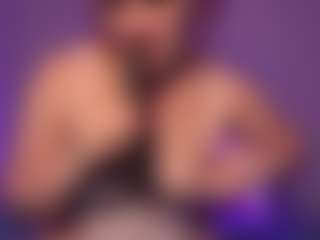 MizLuxxey's Live Sex Cam Show