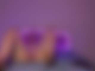 MizLuxxey's Live Sex Cam Show