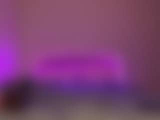 MizLuxxey's Live Sex Cam Show