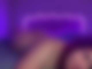 MizLuxxey's Live Sex Cam Show