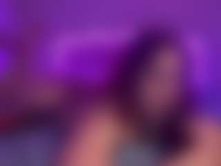 MizLuxxey's Live Sex Cam Show