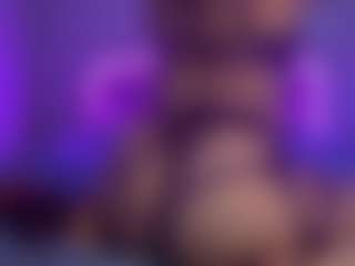 MizLuxxey's Live Sex Cam Show
