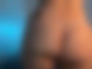 MizLuxxey's Live Sex Cam Show