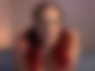 Live cam show with MizLuxxey - Lingerie on Big Tits