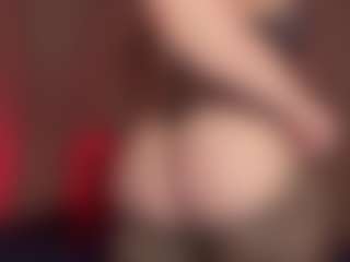 MizLuxxey's Live Sex Cam Show