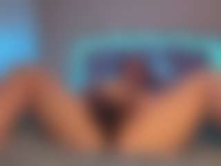 MizLuxxey's Live Sex Cam Show