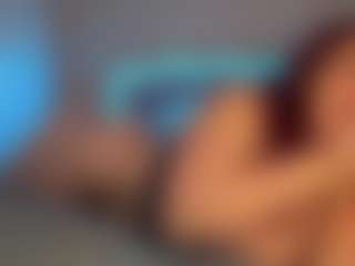 MizLuxxey's Live Sex Cam Show