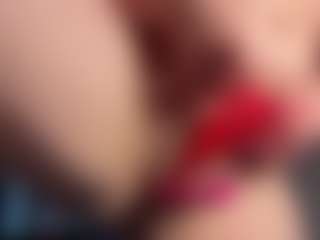 MizLuxxey's Live Sex Cam Show