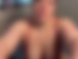 MizLuxxey's Live Sex Cam Show