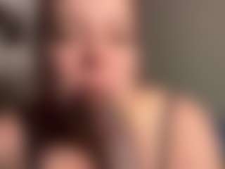 MizLuxxey's Live Sex Cam Show
