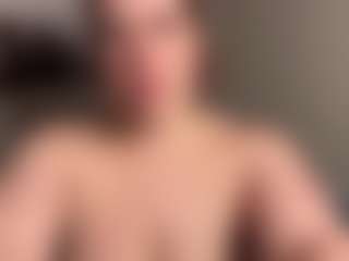 MizLuxxey's Live Sex Cam Show