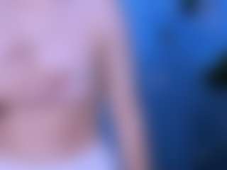 aria-wild's Live Sex Cam Show