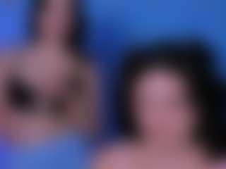 aria-wild's Live Sex Cam Show