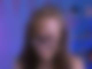 Live cam show with aria-wild - Pretty on Hubzter Live