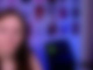 Live cam show with chloe-ley1 - Striptease on livesuperchat.net