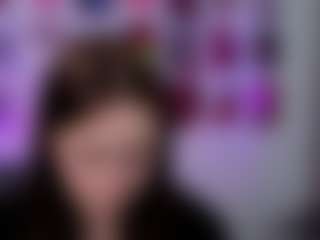 Live cam show with chloe-ley1 - Brown Hair on madthumbs