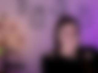 Live cam show with chloe-ley1 - Striptease on fuklive.com