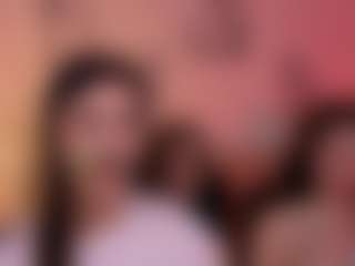 Live cam show with chloe-ley1 - Young Adult on Mixed Magazine Live